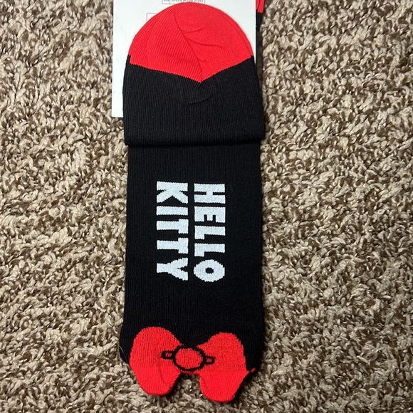 Dr. Martens X Hello Kitty Socks Size M NWT - Picture 2 of 3